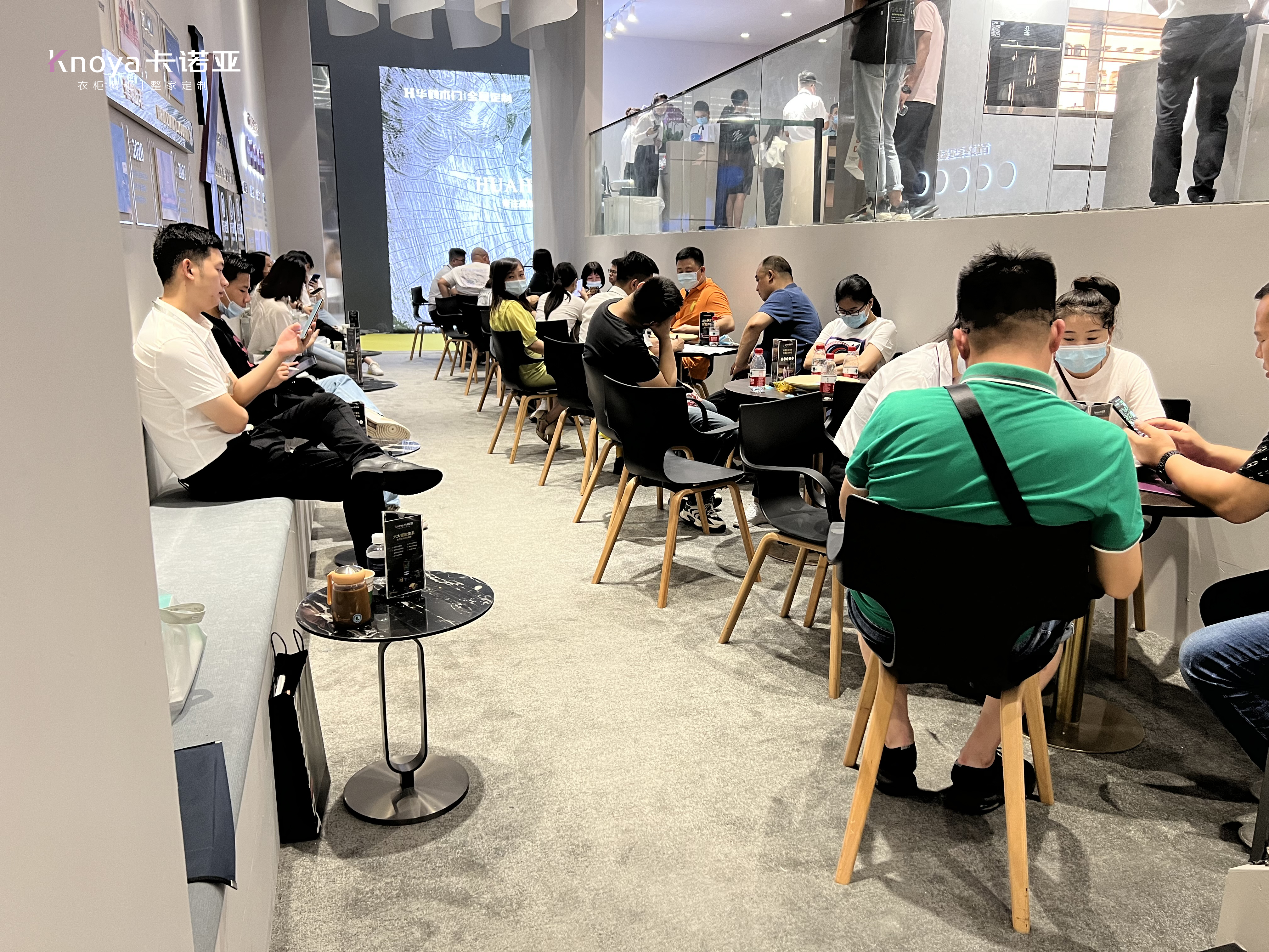 圆满收官|卡诺亚颜质全开绽放2022中国广州定制家居展