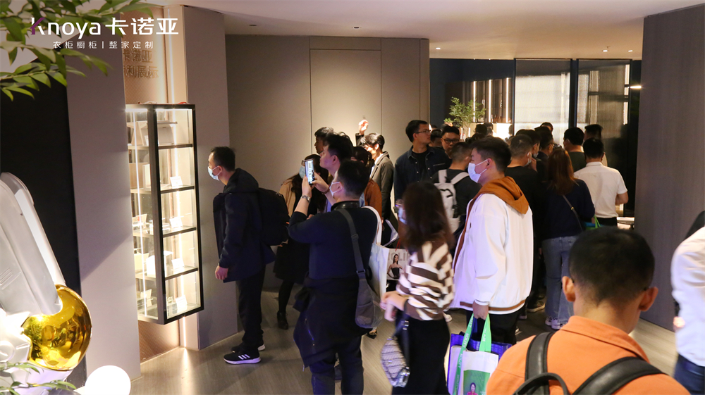 卡诺亚&ldquo;四驱&rdquo;并进亮相广州定制家居展